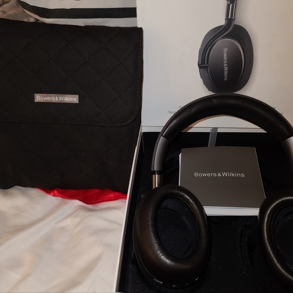 Bowers and Wilkens Headphones
